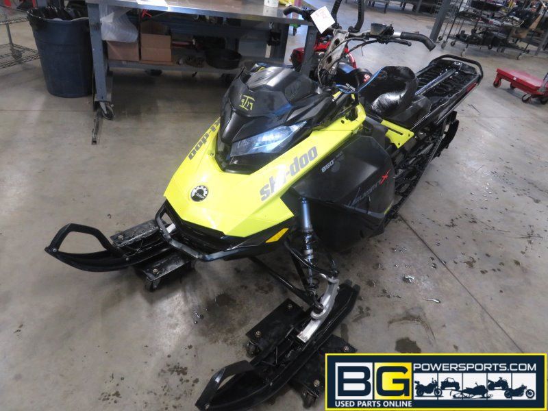 EB818 2017 17 SKI-DOO SUMMIT 850 