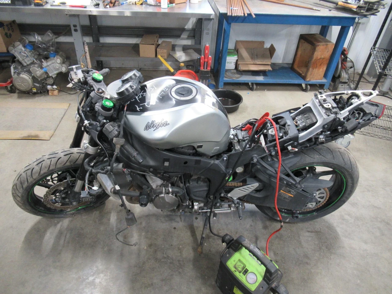 EB1263 2018 18 KAWASAKI NINJA ZX-6R FRONT AXLE | eBay